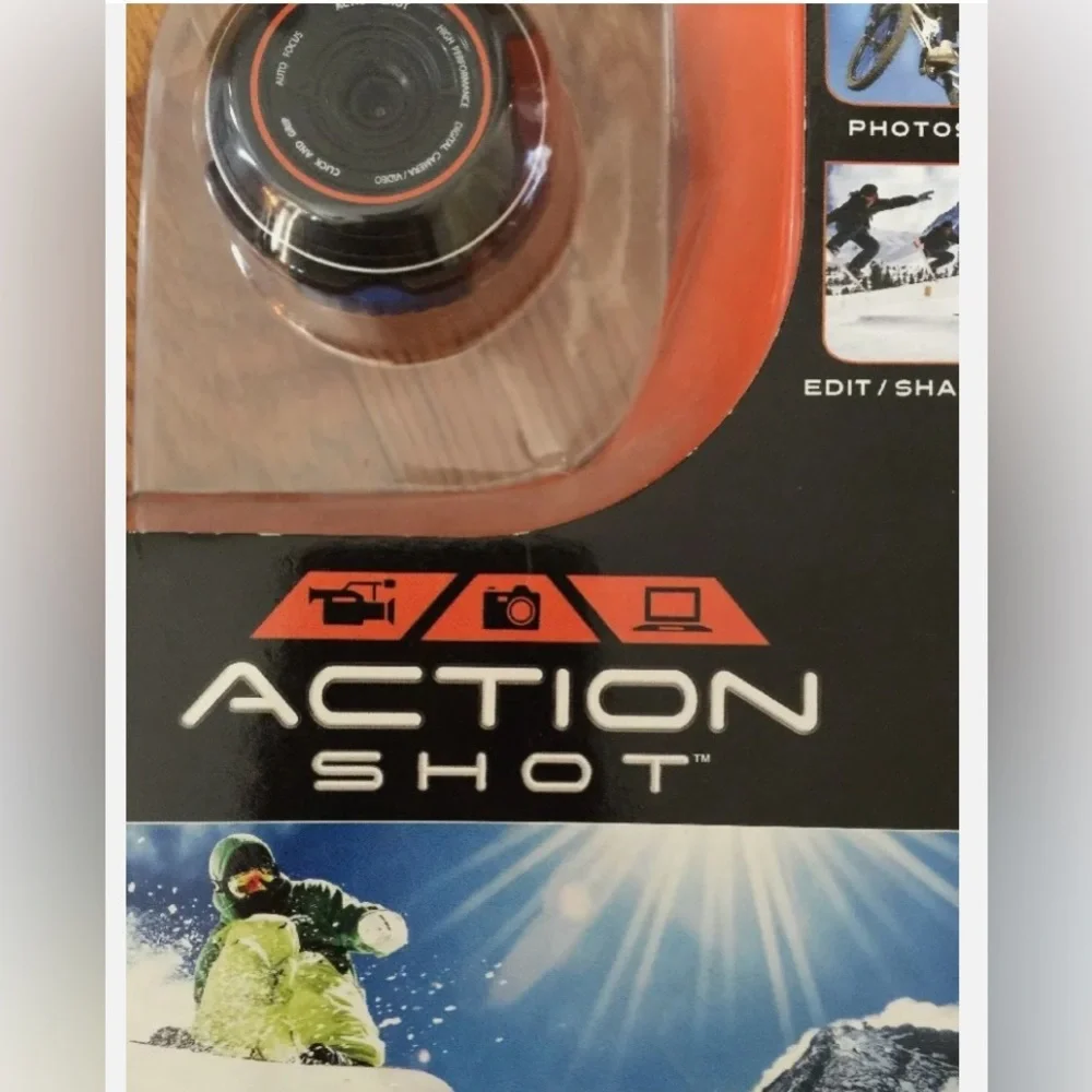NWT NIB Jakks Pacific Action Shot Digital Video Camera & LCD Viewer Attach Set